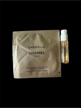 CHANEL Gabrielle Sample Set in Cream and Gold